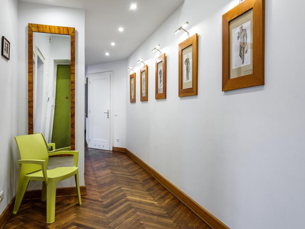 Tyzenhauz Apartments Krowoderska Street Краков Экстерьер фото