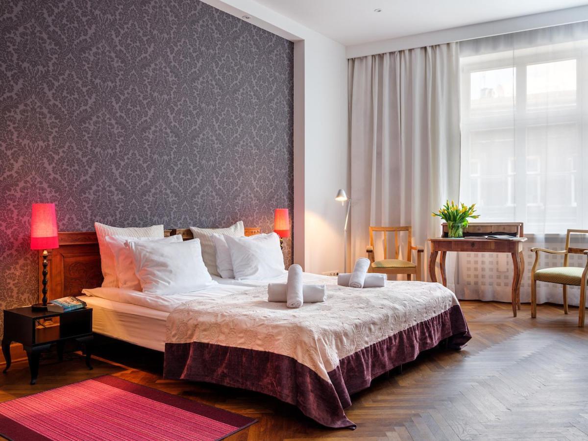 Tyzenhauz Apartments Krowoderska Street Краков Экстерьер фото